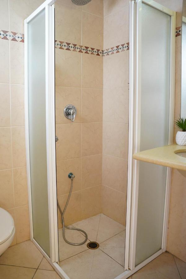 Two Bed Room Apartment 5 Min Walk To The Beach Eilat Esterno foto