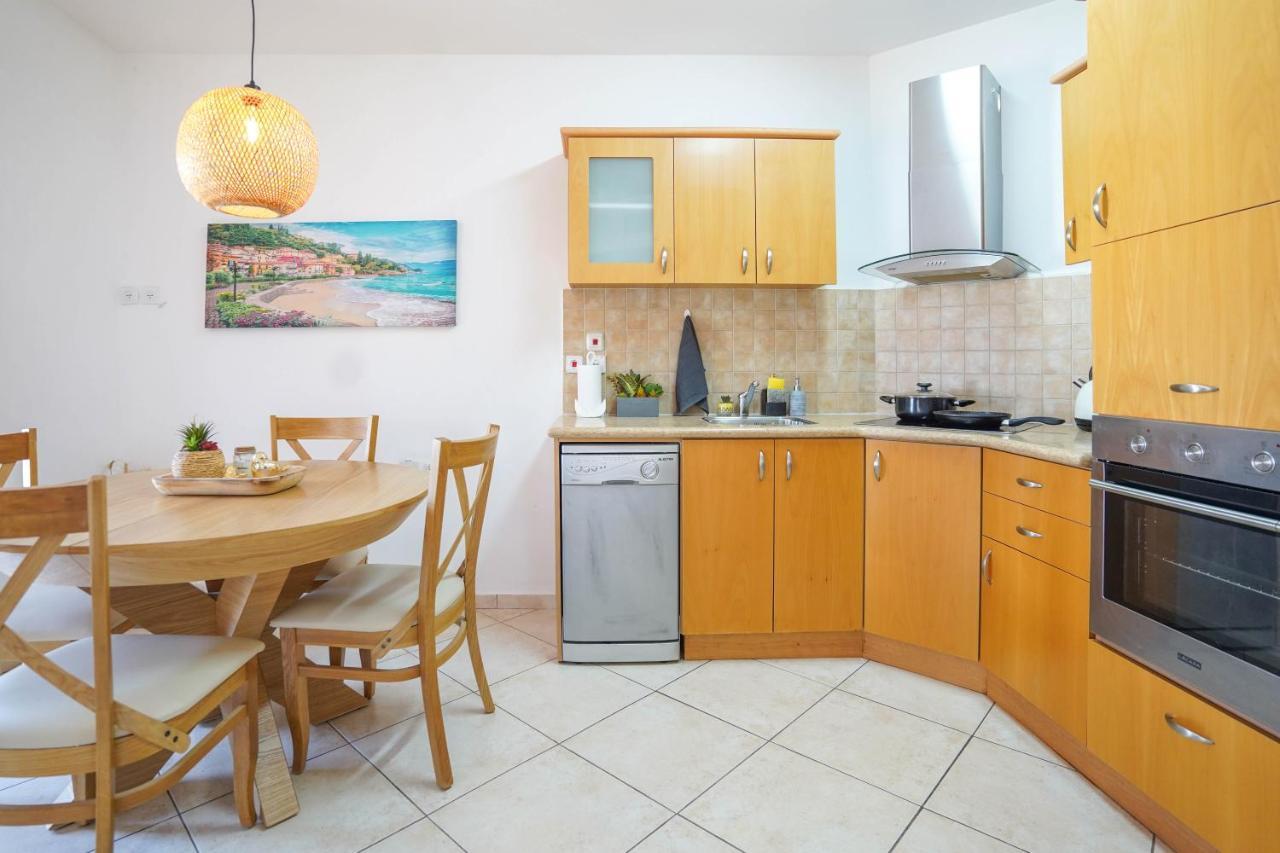 Two Bed Room Apartment 5 Min Walk To The Beach Eilat Esterno foto