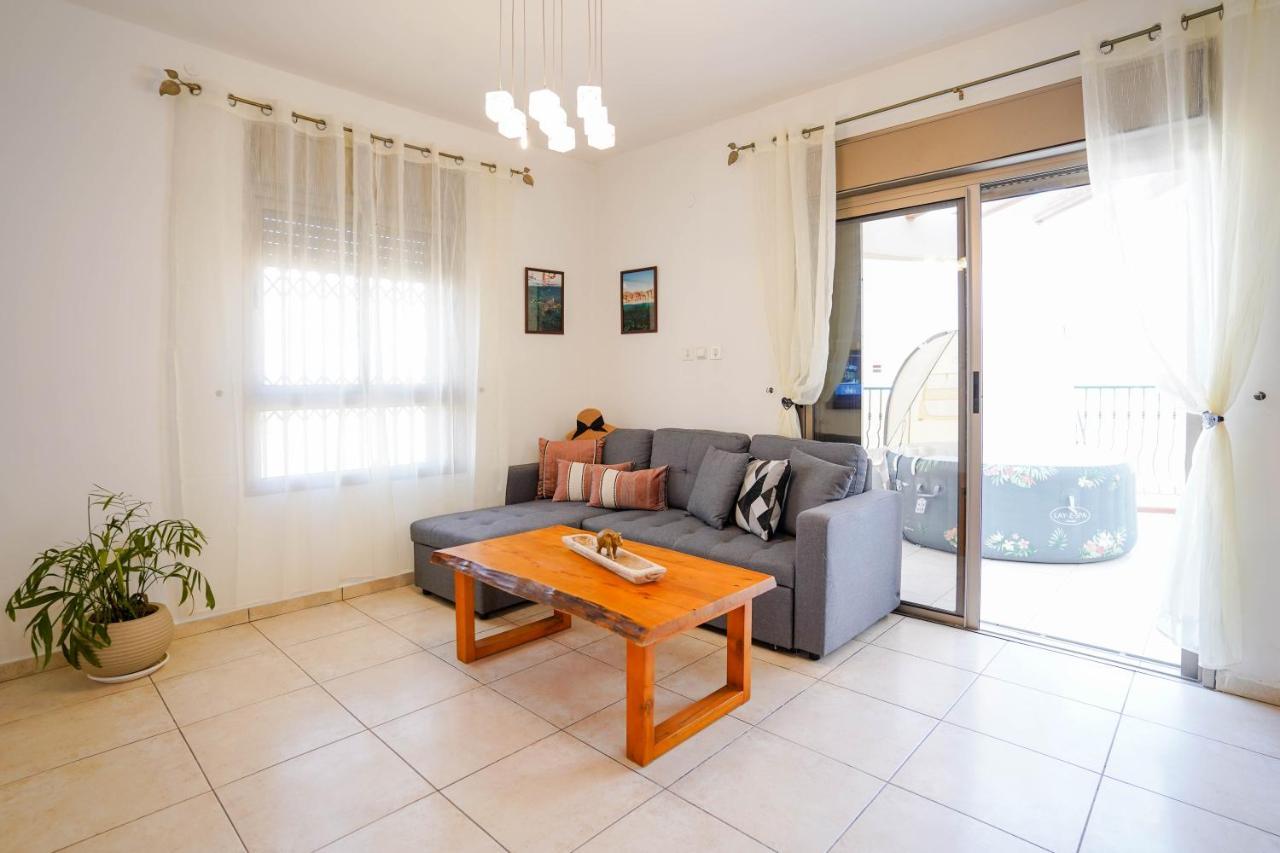 Two Bed Room Apartment 5 Min Walk To The Beach Eilat Esterno foto